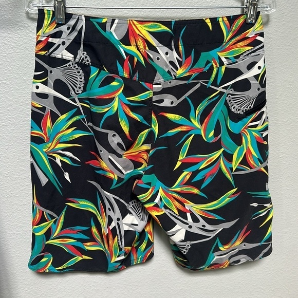 Men's Printed Stretch Planing Board Shorts 20", men’s size 29 waist, bird print - Picture 6 of 10
